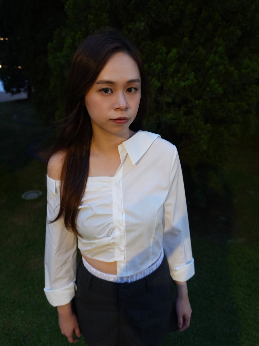 超多details! 不規則斜肩襯衫 Asymmetric Off-shoulder Shirt [2 colours]